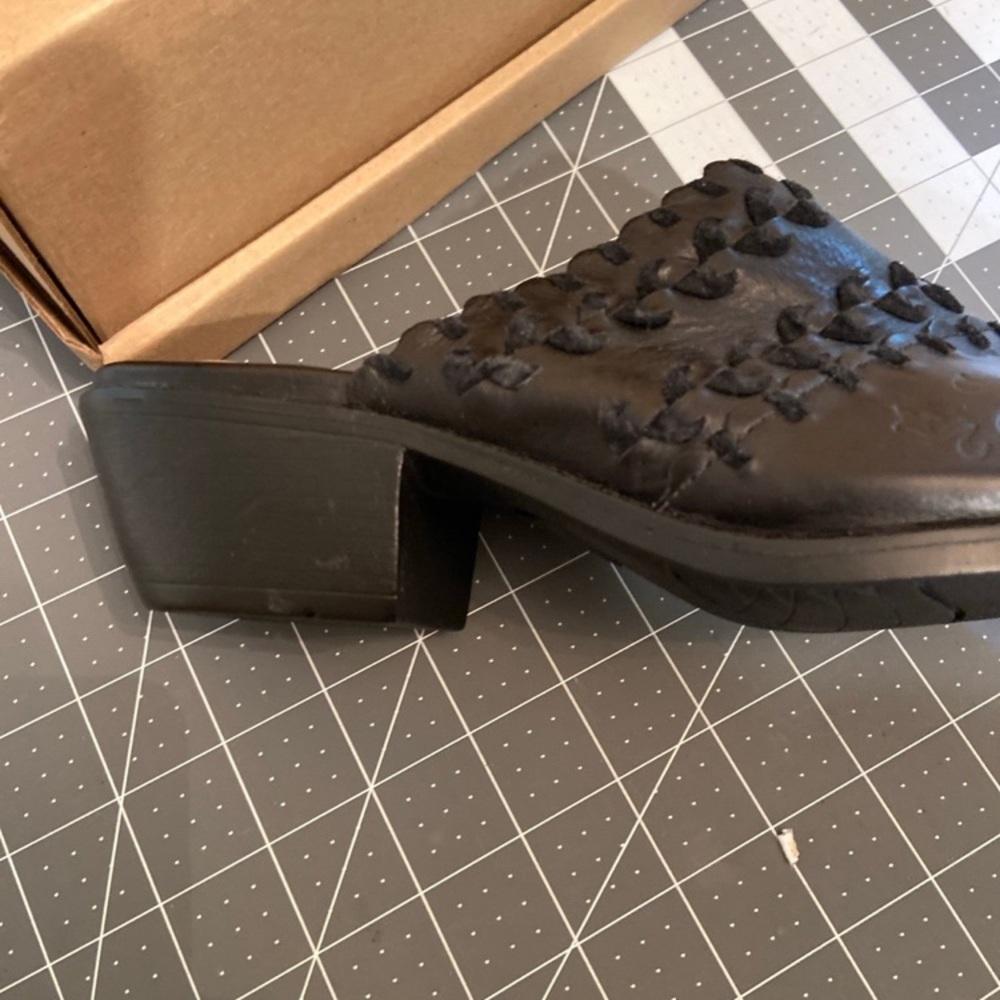 Clarks Black Artisan Women's Mules - Picture 3 of 6